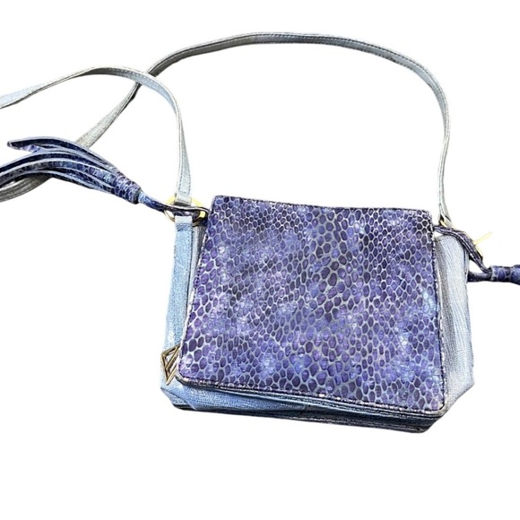 Kelly Wynne Handbags - Kelly Wynne Crossbody Womens OS Blue Purple Snakeskin Embossed Tassel‎ Bag